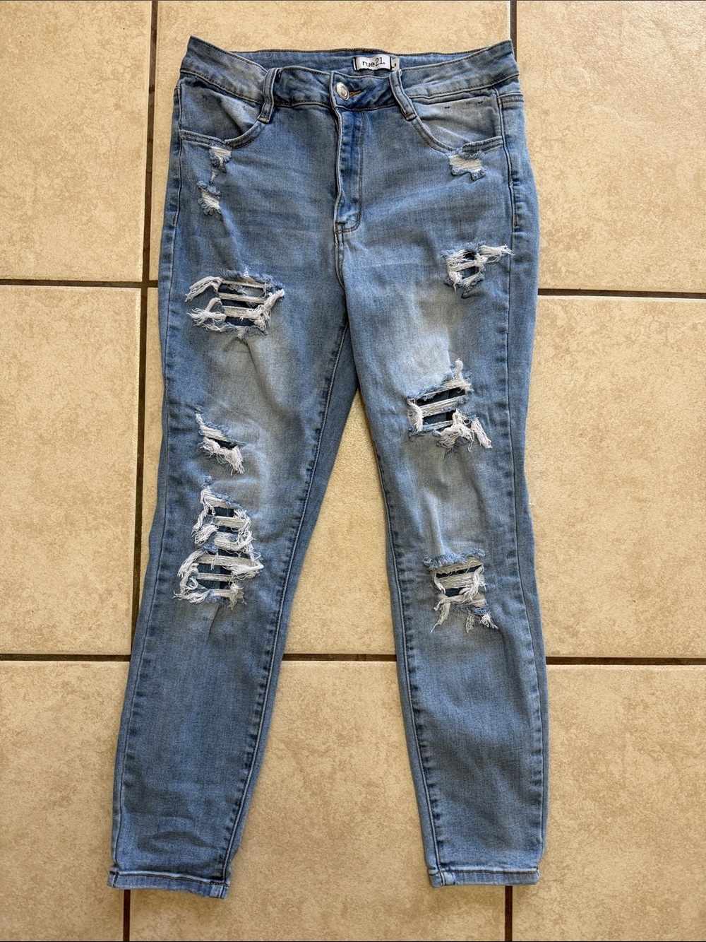 Rue21 Light Blue Distressed Skinny Jeans